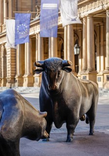 Bull and bear on the stock exchange square in front of the stock exchange, Frankfurt am Main,