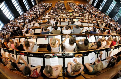 Magdeburg, DEU, 11.06.07 - Students attend a lecture at Otto von Guericke University in Magdeburg.