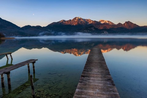 Lake, reflection, footbridge, fog, sunrise, morning mood, mountains, mountain landscape, spring,