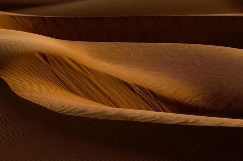 Sand dunes in the desert of Oman near A'Sharqiyah Sands