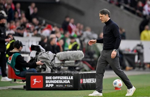 Coach Niko Kovac Borussia Dortmund BVB gesture sour on the sidelines TV camera soccer Bundesliga,