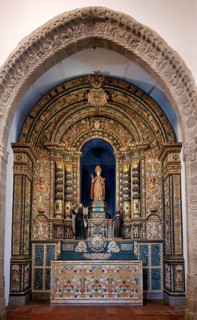 Interior view of the church Igreja Matriz de São Clemente, side altar, azulejos, tiles, tile