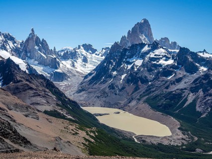View from viewpoint Loma del Pliegue Tumbado, mountain range of Cerro Torre and Cerro Fitz Roy in