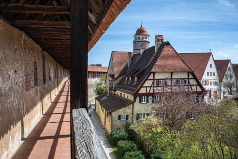 The historic rampart of the completely preserved, approx. 2.7 kilometers long city wall in the old