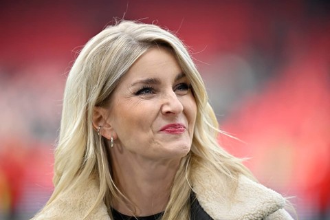 SKY presenter reporter Lisa Hofmann Portrait smiles mischievously soccer Bundesliga, Voith-Arena,