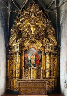 St. John the Baptist Chapel with Manueline Triumphal Arch, Rococo Talha Dourada, São Francisco