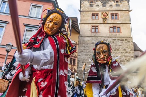 The highlight of the Swabian-Alemannic carnival is the fool's jump in Rottweil. Around 4000 fools