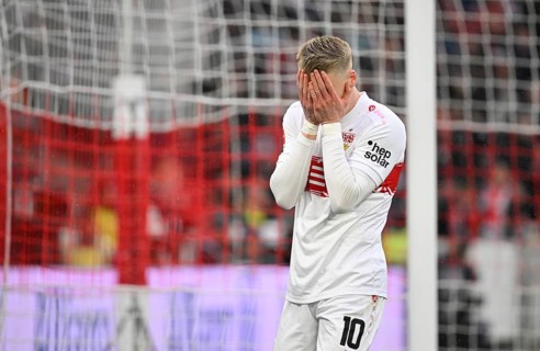 Chris Fuehrich VfB Stuttgart (10) disappointed Gesture Gesture Football Bundesliga, MHPArena, MHP