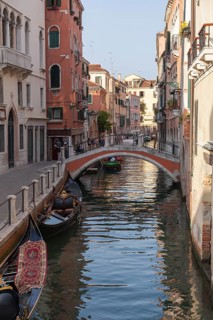 Ponte Ubaldo Belli over the Rio di San Felice, Fondamenta di San Felice, Venice, Italy