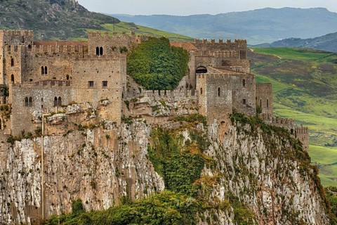 Italy, Sicily, Normannenburg, castle, city view, landscape, Caccamo, city