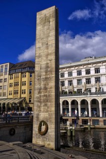 High memorial column with inscription from the First World War on Hamburg's Alster arcades. The war