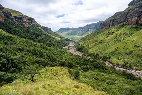 Tugela River riverbed, landscape with mountains and fog, Drakensberg National Park, KwaZulu Natal,