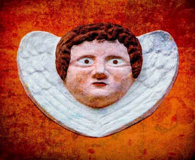 Old angel figure, late Renaissance stone carving, Rinnesches Haus, Kornmarkt, Osterode am Harz,