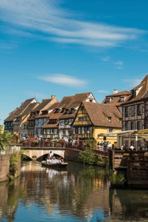 Picturesque colourful half-timbered houses, La Petite Venise, Colmar, Alsace, Bas-Rhin, France
