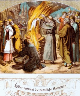 Luther publicly burns the papal bull of excommunication from Pope Leo X, Decet Romanum Pontificem,