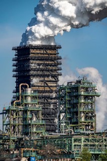 ThyssenKrupp steelworks in Duisburg-Marxloh, extinguishing tower of the Schwelgern coking plant,