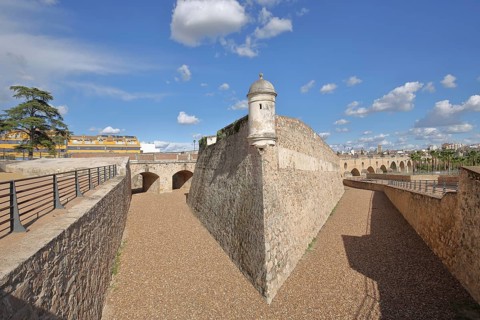 Hornabeque del Puente de Palmas historic town fortification with turret, moat, Badajoz,