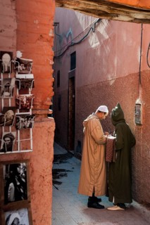 Moroccan, men, Islam, Muslim, local, traditional costume, trade in the medina of Marrakech, Morocco