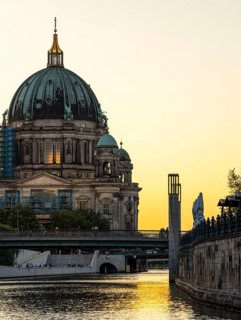 Evening sun, the Spree and the Berlin Cathedral, Berlin, Germany