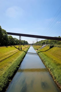 30.07.2022, Gelsenkirchen, North Rhine-Westphalia, Germany, Nordsternpark, here the river Emscher.