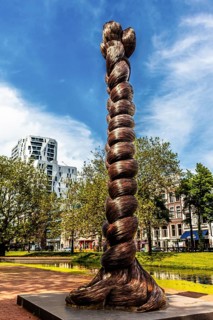 Sculpture The Plait, The Braid, by artist Kalliopi Lemos, sculpture terrace at Westersingel,