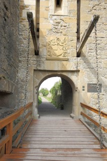 Entrance with drawbridge to medieval Küssaburg, beams with chain, Küssaberg, Southern Black Forest,