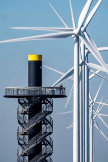 Viewing platform at Landtong Rozenburg wind farm, Noordzeeweg, Paal 83 watchtower 22 meters high,