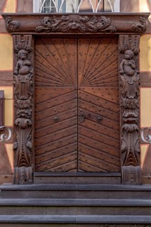 Hotel Nassau Oranien, historic half-timbered house, baroque, façade, portal with carvings by Johann