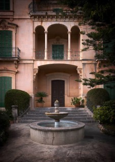 Fountain in front of an old villa, Alaró, Calvià, Majorca, Balearic Islands, Balearic Islands,