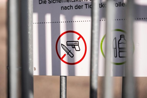 Pictogram with knife and weapons ban at an event in Düsseldorf, Germany