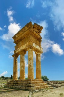 Ruin, temple of the Dioscuri, also temples of Castor and Pollux, 480 and 460 BC, reconstruction,