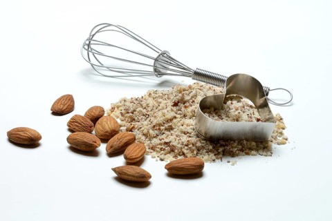 Almonds and ground almonds, Prunus amygdalus