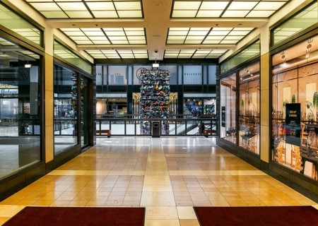 Interior design commercial property, partially vacant Shopping Quartier 205 in Friedrichstrasse and