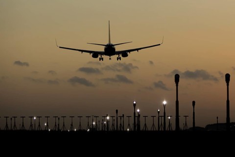 Boeing 737 commercial passenger airliner jet aircraft of Ryanair airways in flight on approach to