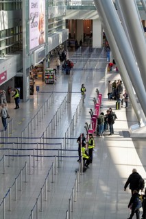 Düsseldorf Airport, warning strike by the Verdi trade union, public service and ground handling