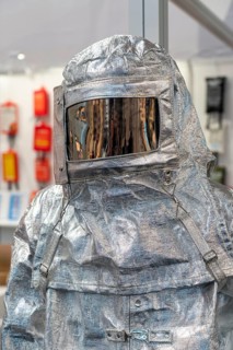 Heat protection suit, personal protective equipment, clothing for firefighters, Interschutz 2022