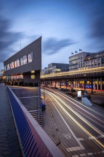 Café ALEX Hamburg Überseebrücke an den Landungsbrücke at the Blue Hour with light strips from