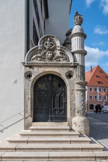 Round arch portal from 1618, town hall, 14th century, Marktplatz 1, Nördlingen, Bavaria, Germany