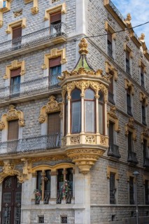 Prestigious house with Art Nouveau façade and bay window on the Rambla Nova in Tarragona, Spain