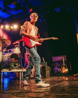 Keith Murray, singer and guitarist of We are Scientists live on Europe 2025 Tour at the Columbia