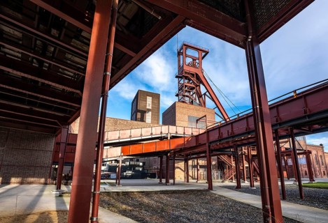 Zollverein colliery, 1/2/8 mine, shaft 1 strut conveyor frame, wagon circulation, UNESCO World
