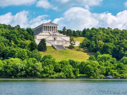 View across the Danube River to the Walhalla Memorial on the Bräuberg, Donaustauf, Upper