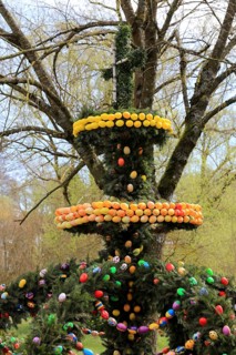 Osterbrunnen an der Aufseßquelle in Königsfeld, Franconian Switzerland, Bamberg district, Upper