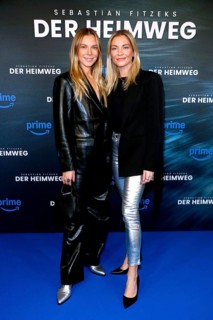 Cheyenne Pahde and Valentina Pahde at the premiere of FITZEKS DER HEIMWEG at the Delphi Filmpalast