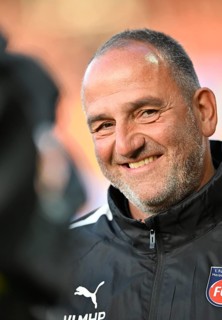Coach Frank Schmidt 1. FC Heidenheim 1846 FCH Portrait Relegation, Bundesliga, Voith-Arena,