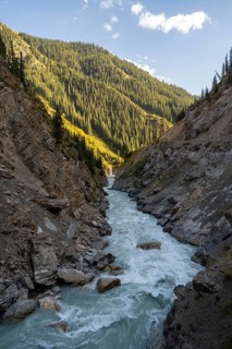 Mountain landscape with river in a narrow mountain valley in autumn, Little Naryn or Kichi-Naryn,