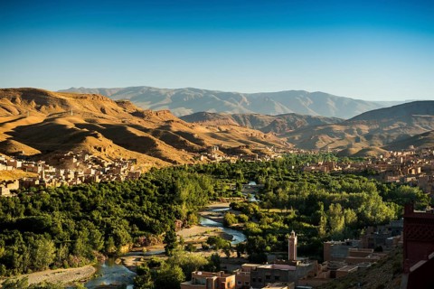 Oasis and city, Boumalne Dades, Dades Valley, Atlas Mountains, Morocco