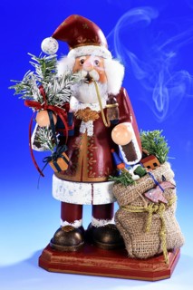 A smoking man from the Erzgebirge, figure, decoration, Christmas studio photo, Lower Saxony,
