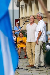 Singer, music concert, Scottish flag, Sigmaringen, Baden-Württemberg, Germany