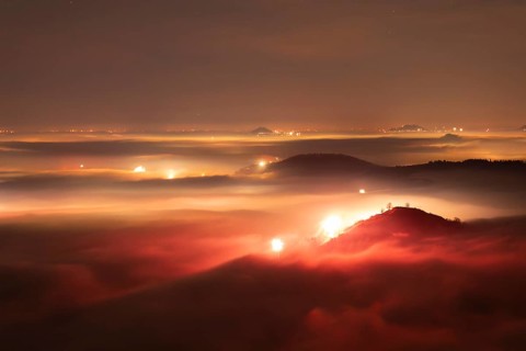 New Year's Eve fireworks 2024 on the Breitenstein, Swabian Alb near Ochsenwang. Sea of fog in the